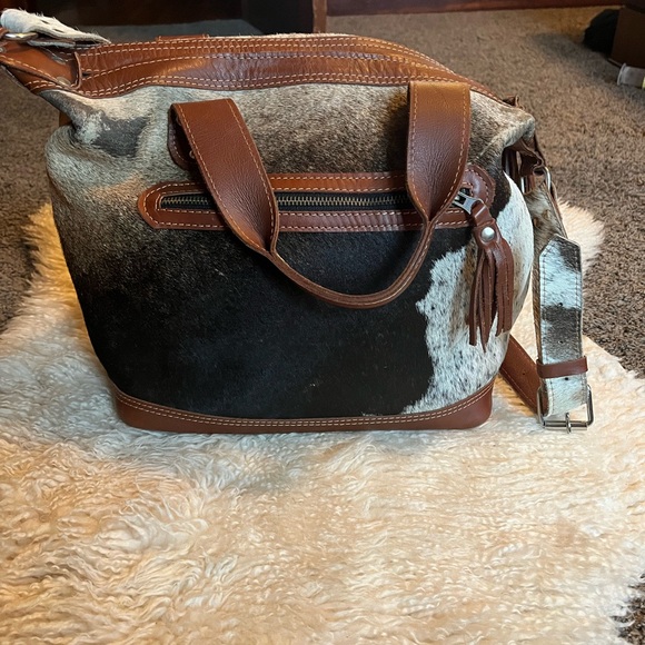 LuLaRoe cowhide bag signed by DeAnne - Picture 2 of 4